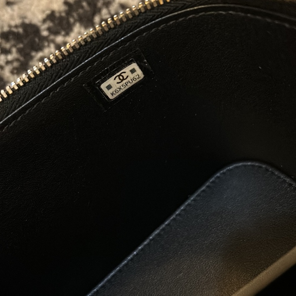 Chanel Vanity Clutch with Chain Shoulder Bag - Picture 9 of 16